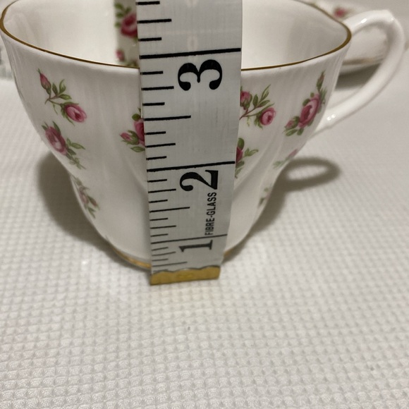 3 sets Vintage Royal Albert Bone China England, Rosalie pattern Tea Cup & Saucer - Picture 10 of 10